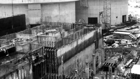 Bau und Inbetriebnahme des Wasserwerkes Auchel